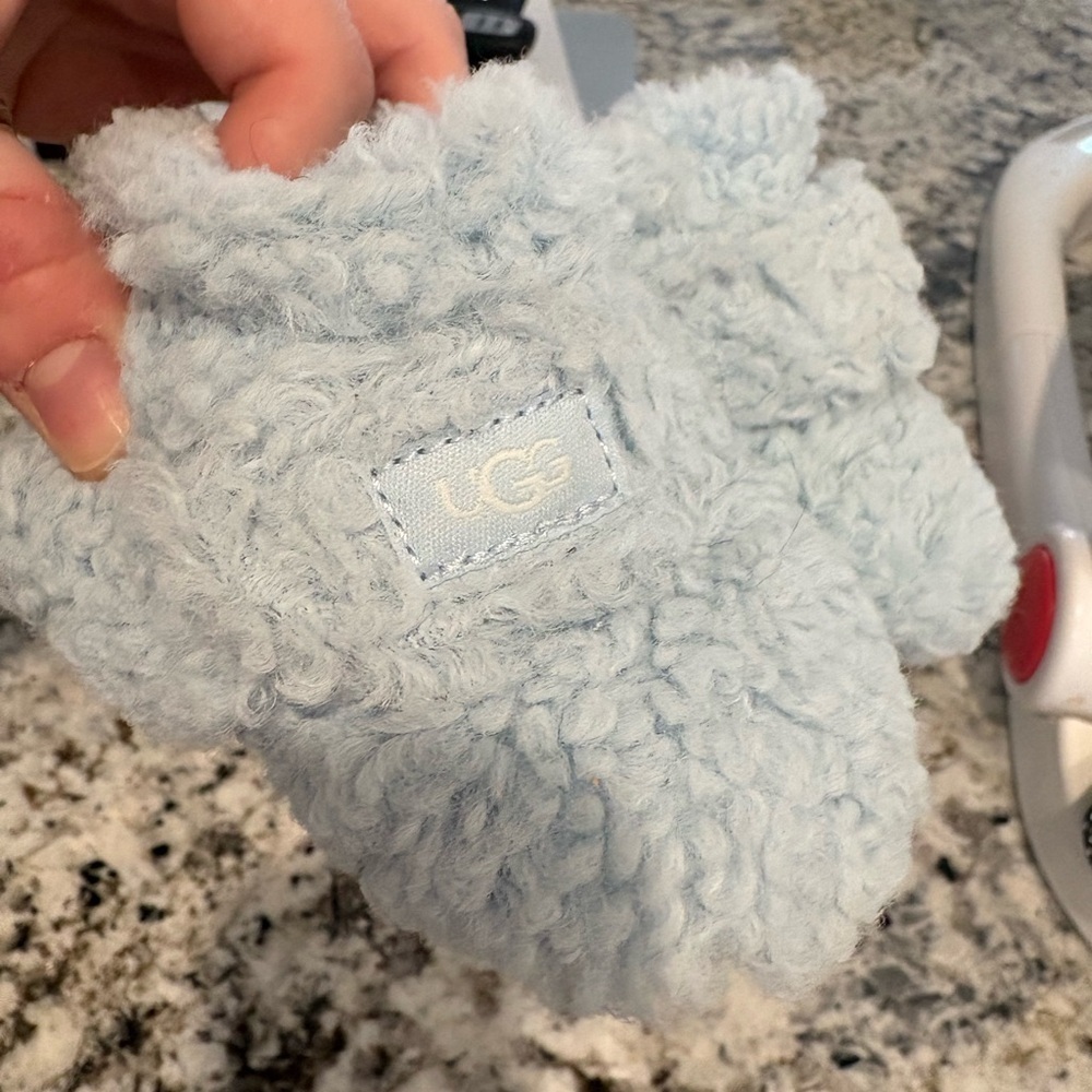 UGG Soft Light Blue baby booties (0-6 months) - Picture 2 of 5